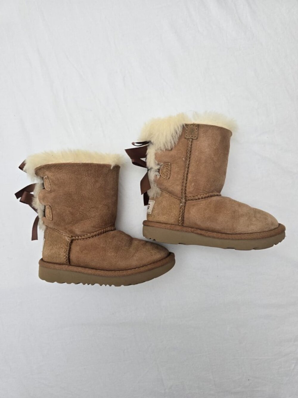 UGG Kids Bailey Bow Boots – Size 8